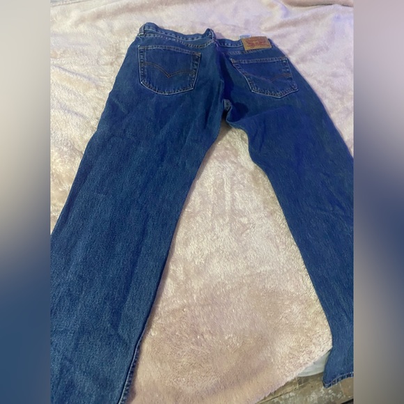 LEVI - Picture 2 of 5